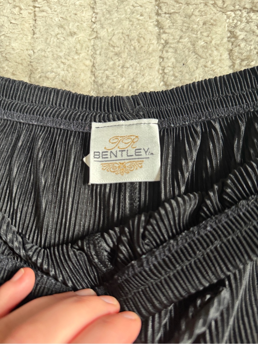 Women's Black Ribbed Drawstring Joggers - Picture 6 of 9